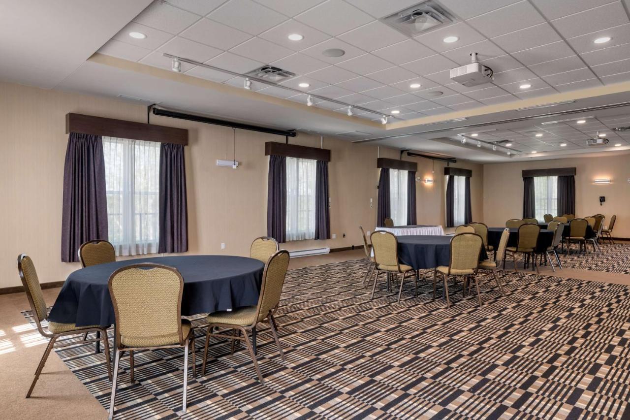 Best Western Plus Bridgewater Hotel & Convention Centre Exterior foto