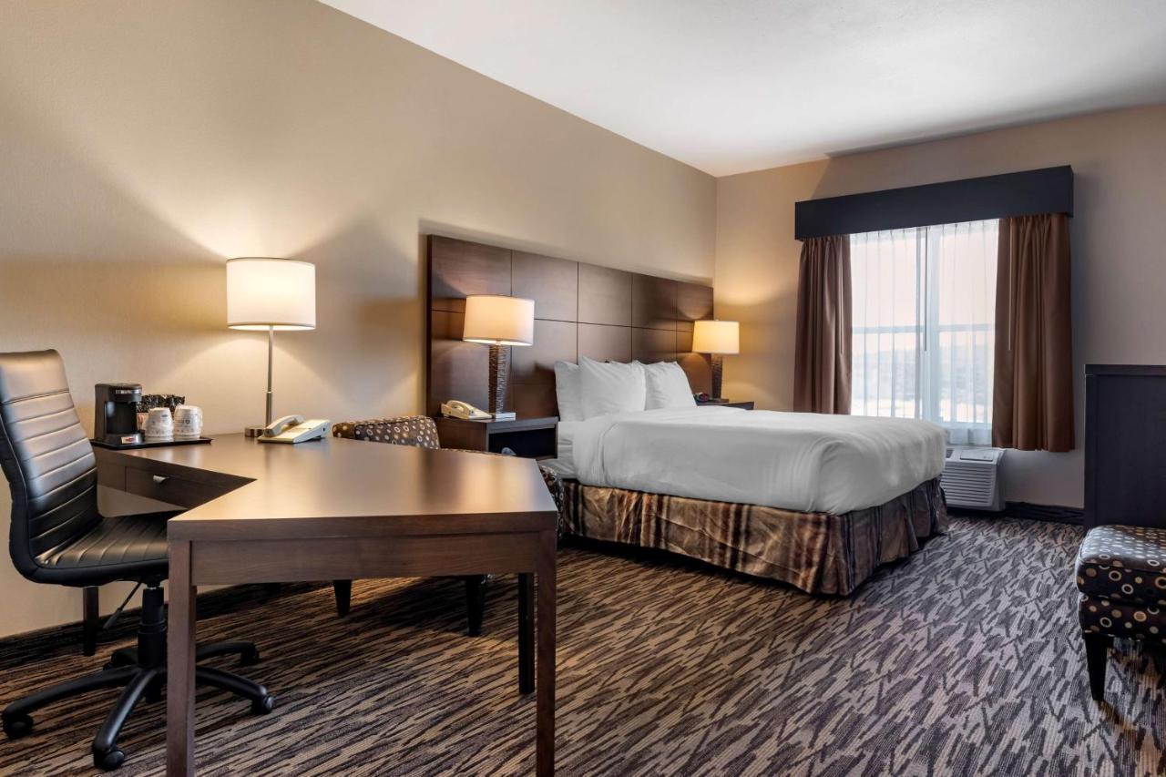 Best Western Plus Bridgewater Hotel & Convention Centre Exterior foto